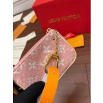 Louis Vuitton M81176